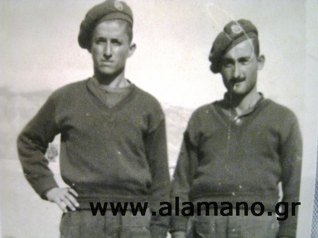 Κόρινθος 1947. Αριστερά ο Ν. Τσουλουχάς. Ο γνωστός σε όλους μας πρακτικός ορθοπεδικός Γεωργαλιάς, δεξιά ο Γιάννης Βερβενιώτης